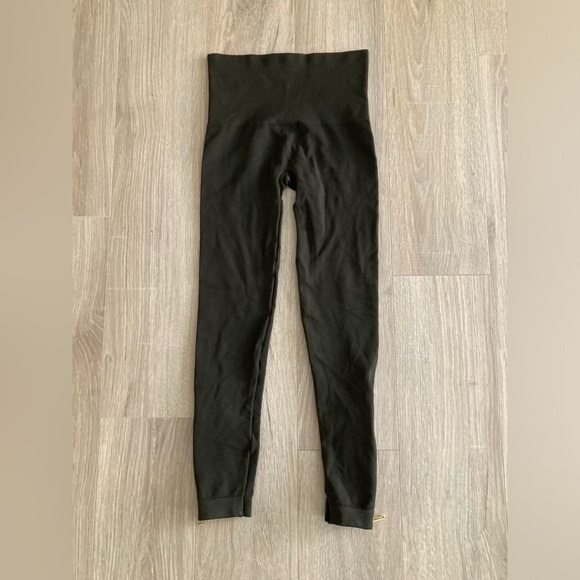 SPANX High-Waisted Black Leggings - Picture 5 of 5